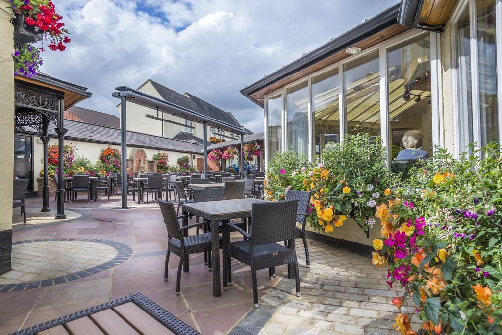 The Three Swans Hotel, Market Harborough, Leicestershire Exterior foto